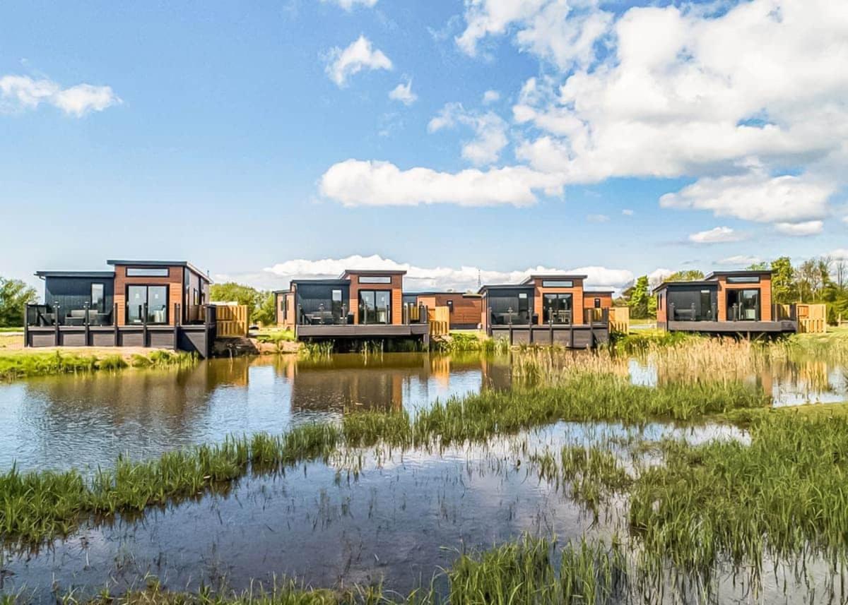 Waterside Hambleton Lakeside Lodges Poulton-le-Fylde Exterior foto