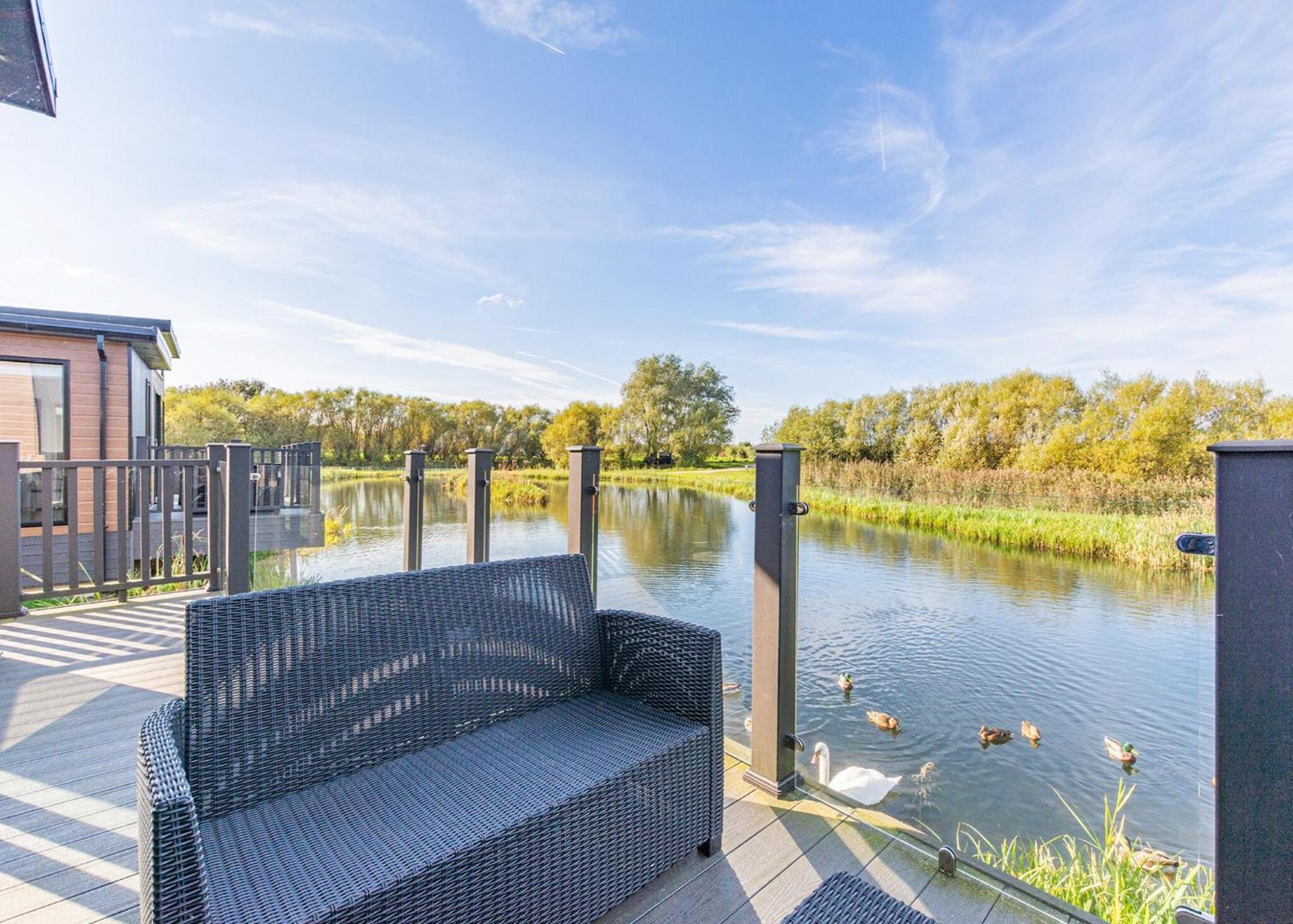 Waterside Hambleton Lakeside Lodges Poulton-le-Fylde Exterior foto
