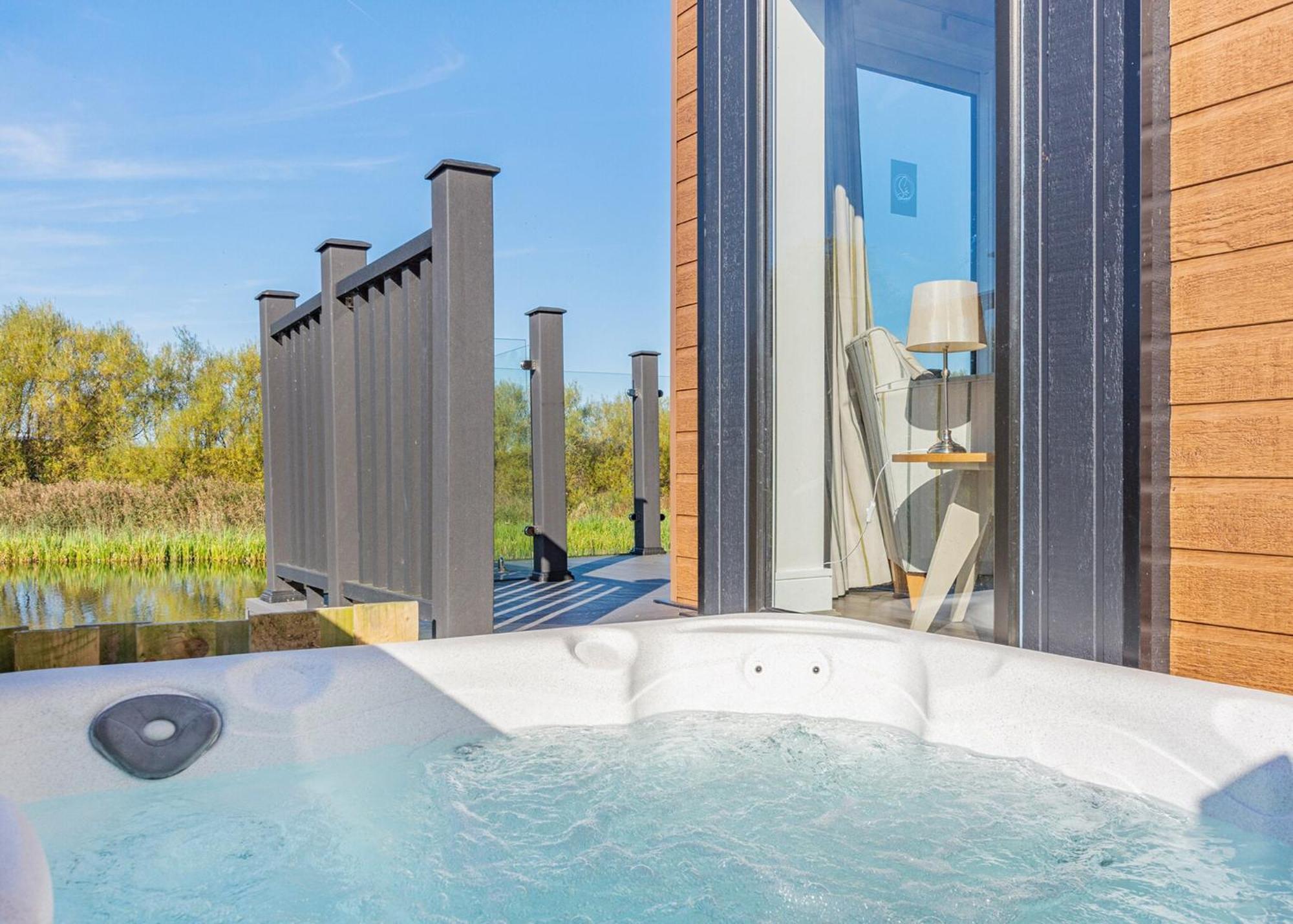 Waterside Hambleton Lakeside Lodges Poulton-le-Fylde Zimmer foto