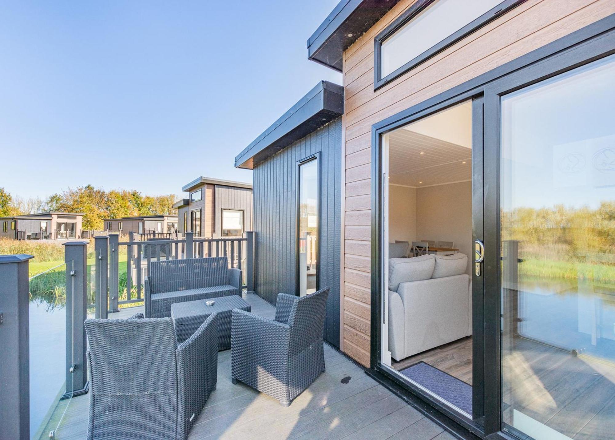 Waterside Hambleton Lakeside Lodges Poulton-le-Fylde Exterior foto